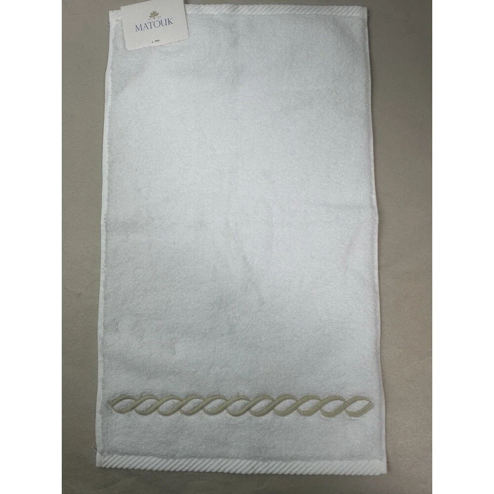 Matouk Classic Chain Milagro Cotton Fingertip Towel 12x20” NWT $86 White/Sand
